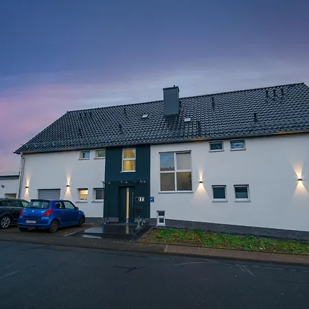Stilvolle Mit Kueche & Parkplatz In Appartement Hardert