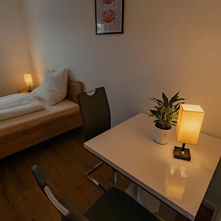 Stilvolle Mit Kueche & Parkplatz In *