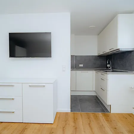 Stilvolle Mit Kueche & Parkplatz In Apartment *