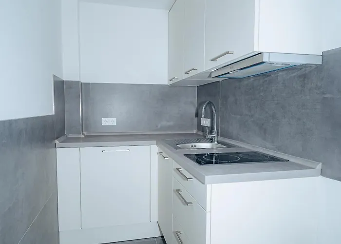 Stilvolle Mit Kueche & Parkplatz In * Hardert